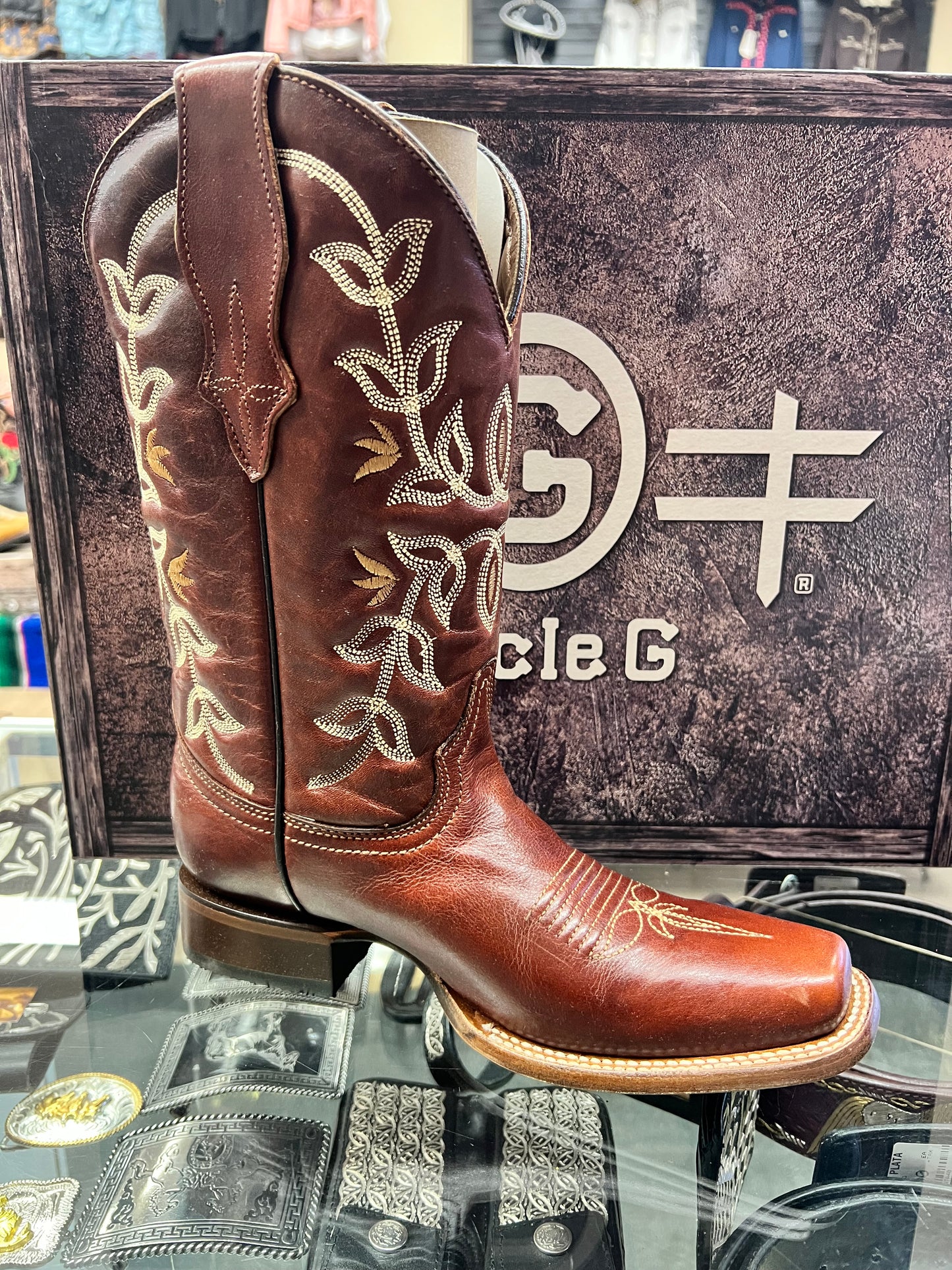 Circle G Cognac Embroidery L200 Women