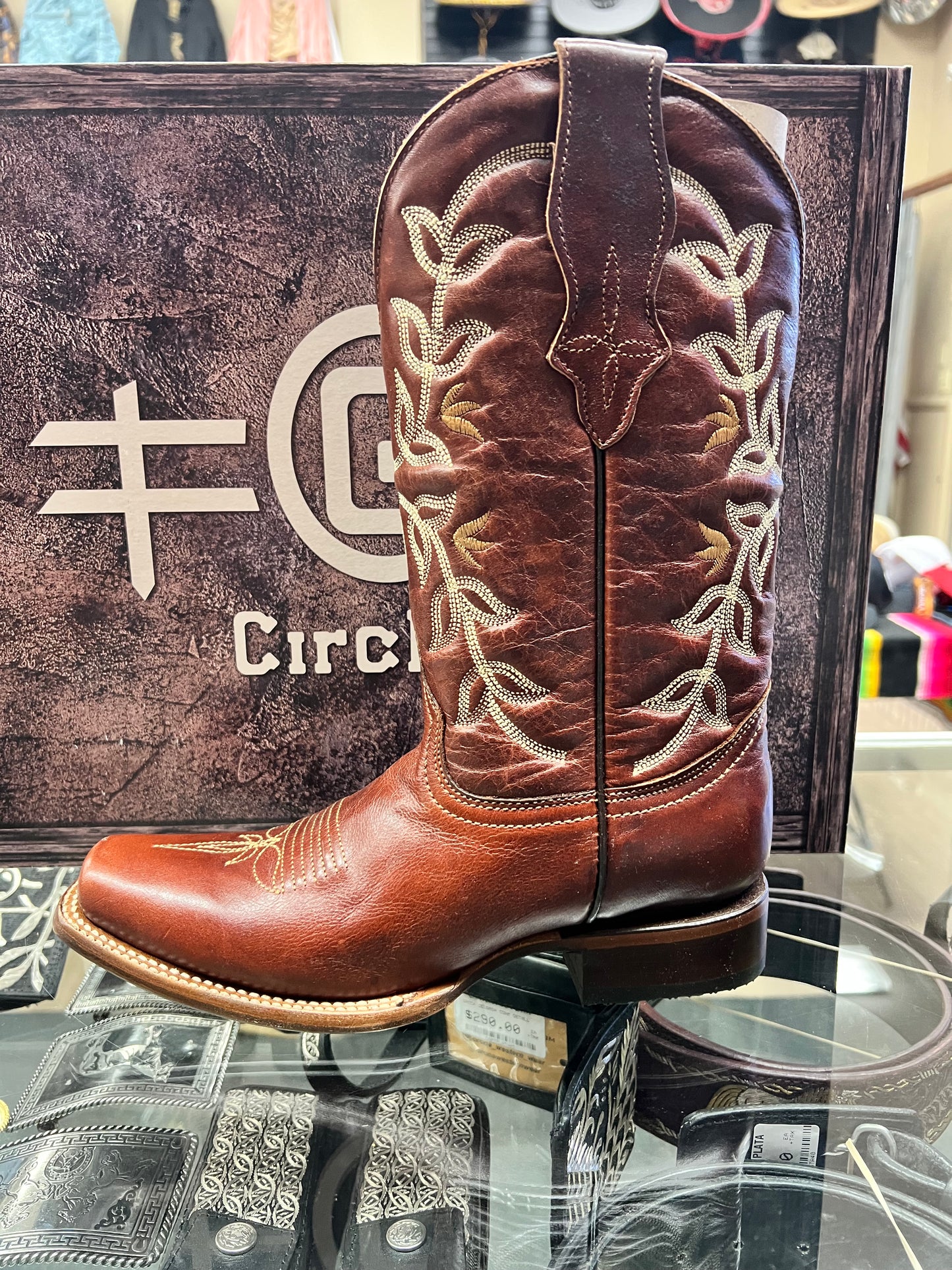 Circle G Cognac Embroidery L200 Women