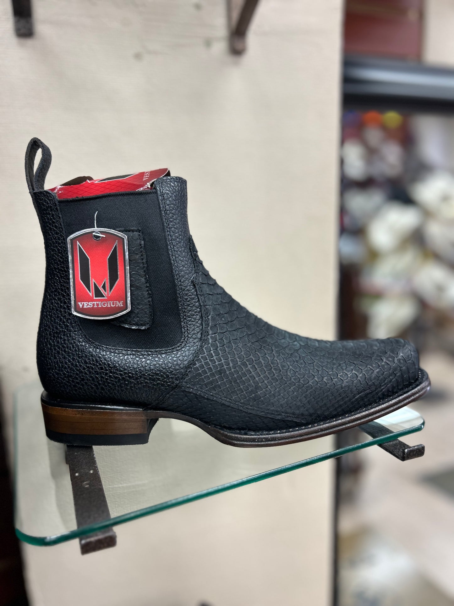 Botin Vestigum Python Nobuck Black