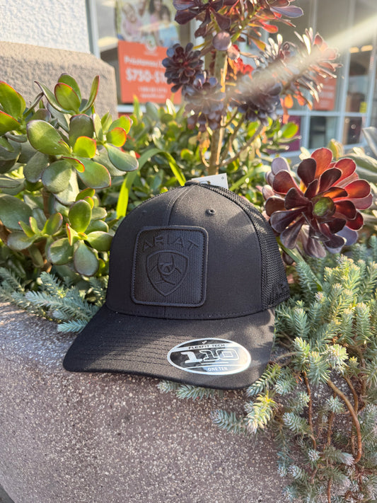 Ariat SnapBack A300064301 Balck Logo